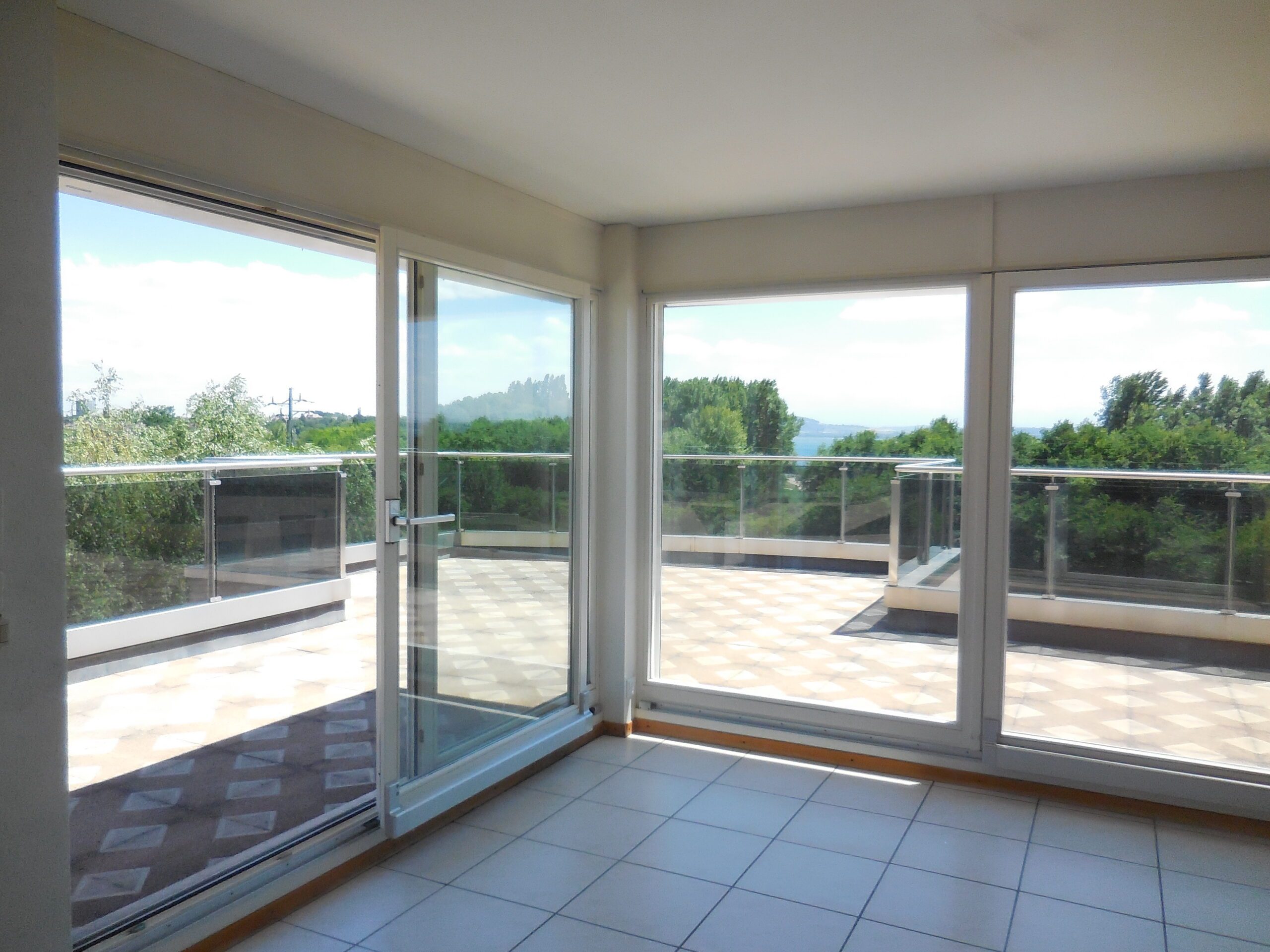 Rouges-Terres 11A, Hauterive