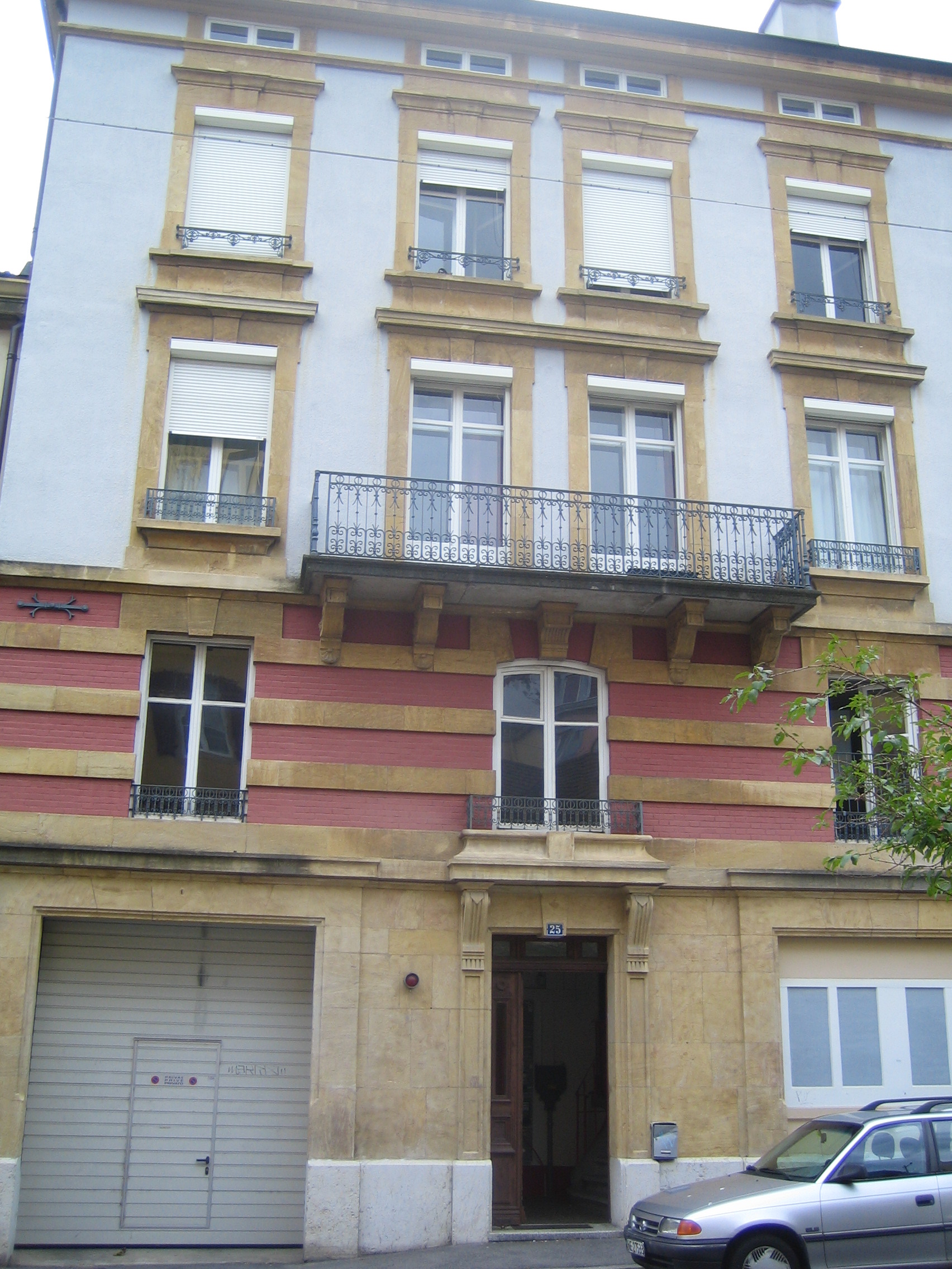 Louis-Favre 25, Neuchâtel