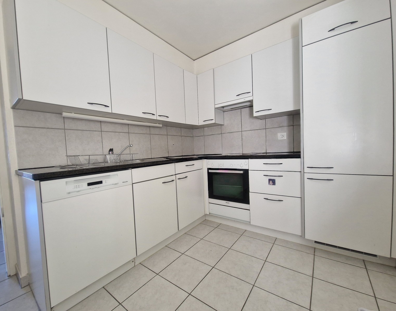 Très bel appartement de 4 pièces avec vue à Hauterive